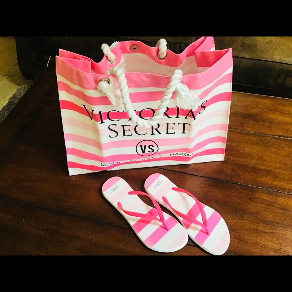 NWT Victoria Secret bag & flip flops